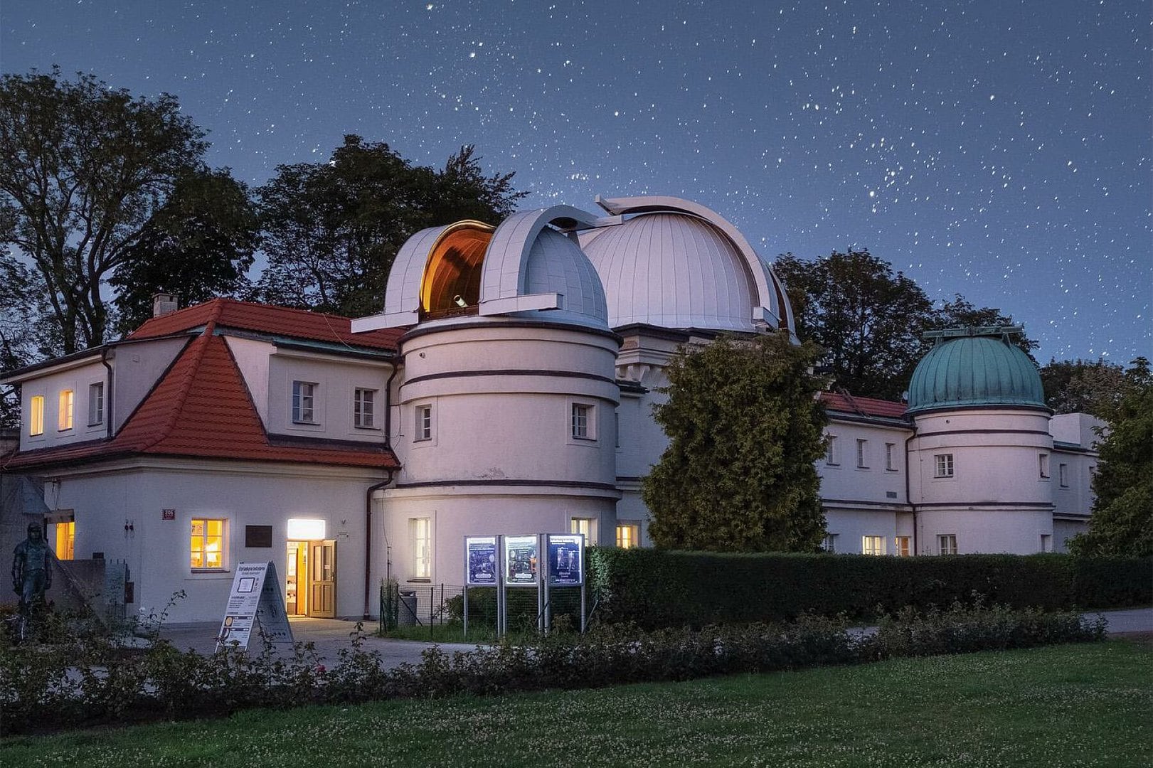 Stefanik 1_observatoriet_studeirejser_prag